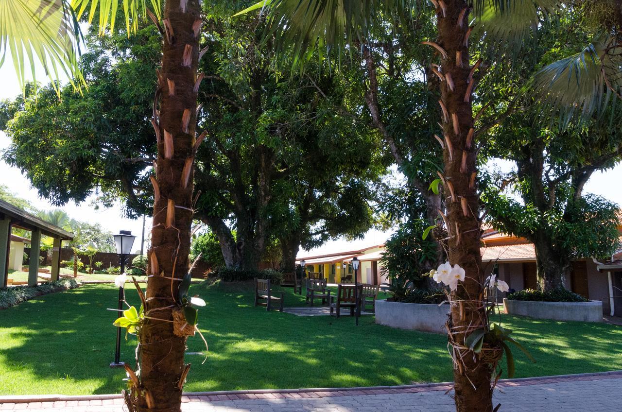 Villa De Holanda Parque Hotel Holambra Exteriör bild