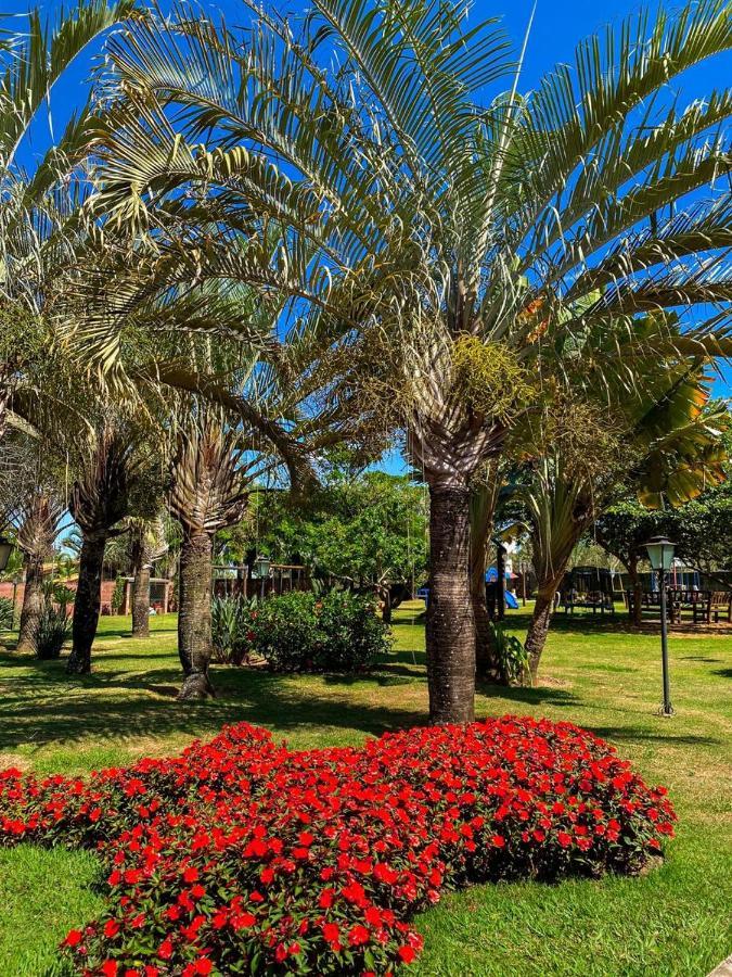 Villa De Holanda Parque Hotel Holambra Exteriör bild